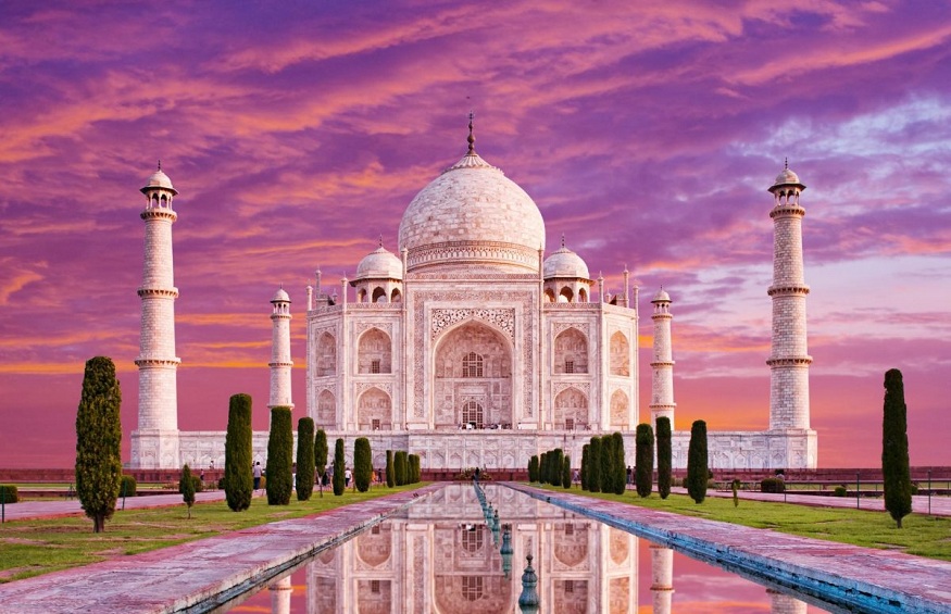 tour to Taj Mahal